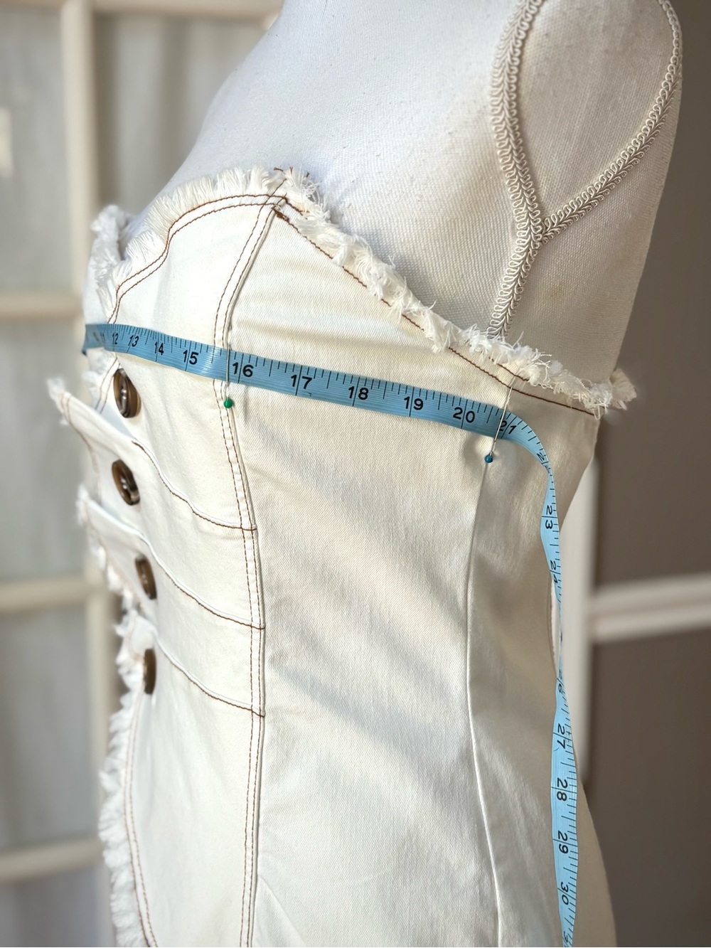 NWT Mika & Gala Strapless Mini Dress Ivory Fringe Button Detail M - Picture 10 of 13